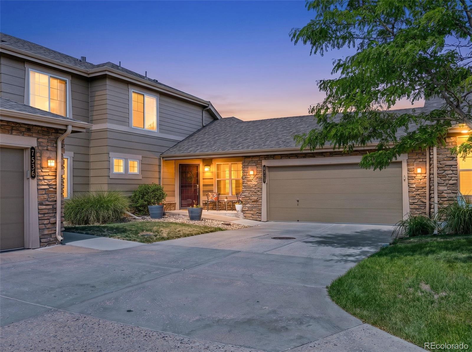 Aurora Home | MLS #: 57390917528 S Shawnee Street, Aurora Beds: 3 Baths: 3 Price: $500,000
