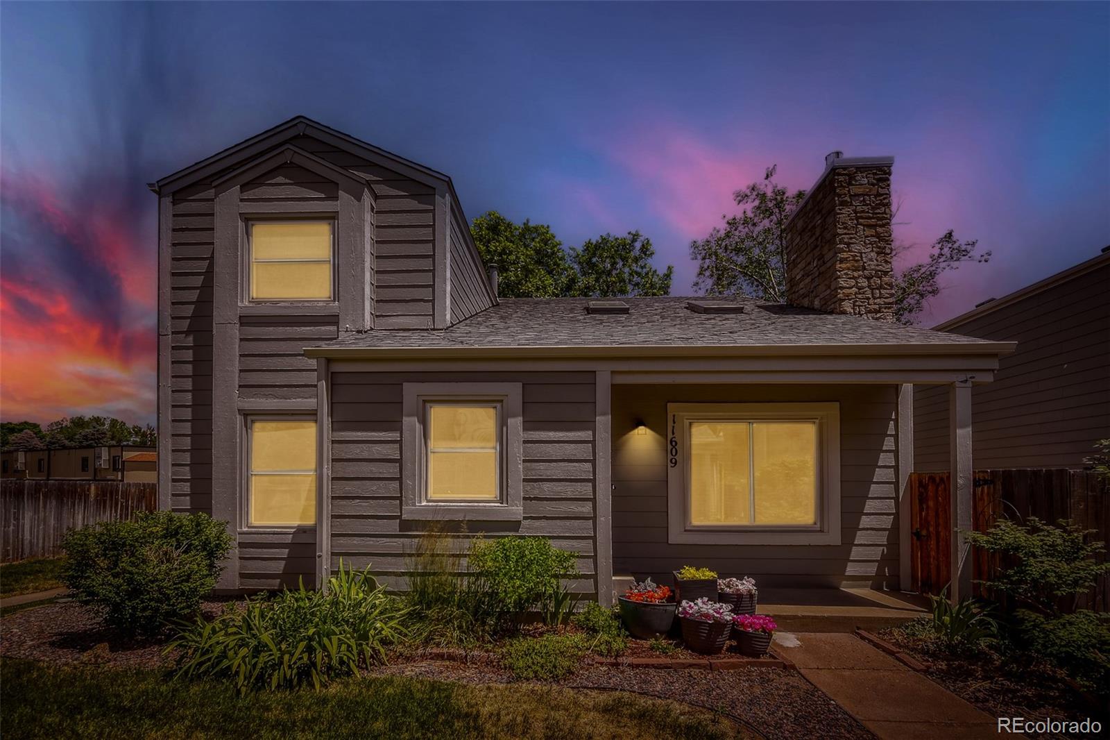  Aurora Home | MLS #: 352839911609 E Cornell Circle, Aurora Beds: 4 Baths: 4 Price: $434,900
