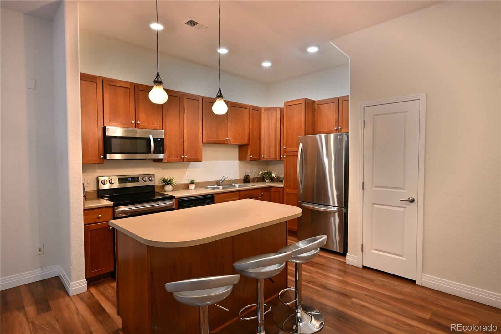 1 Denver Condo / Townhome | MLS #: 5644759199  Quebec Street C, Denver Beds: 2 Baths: 3 Price: $469,700
