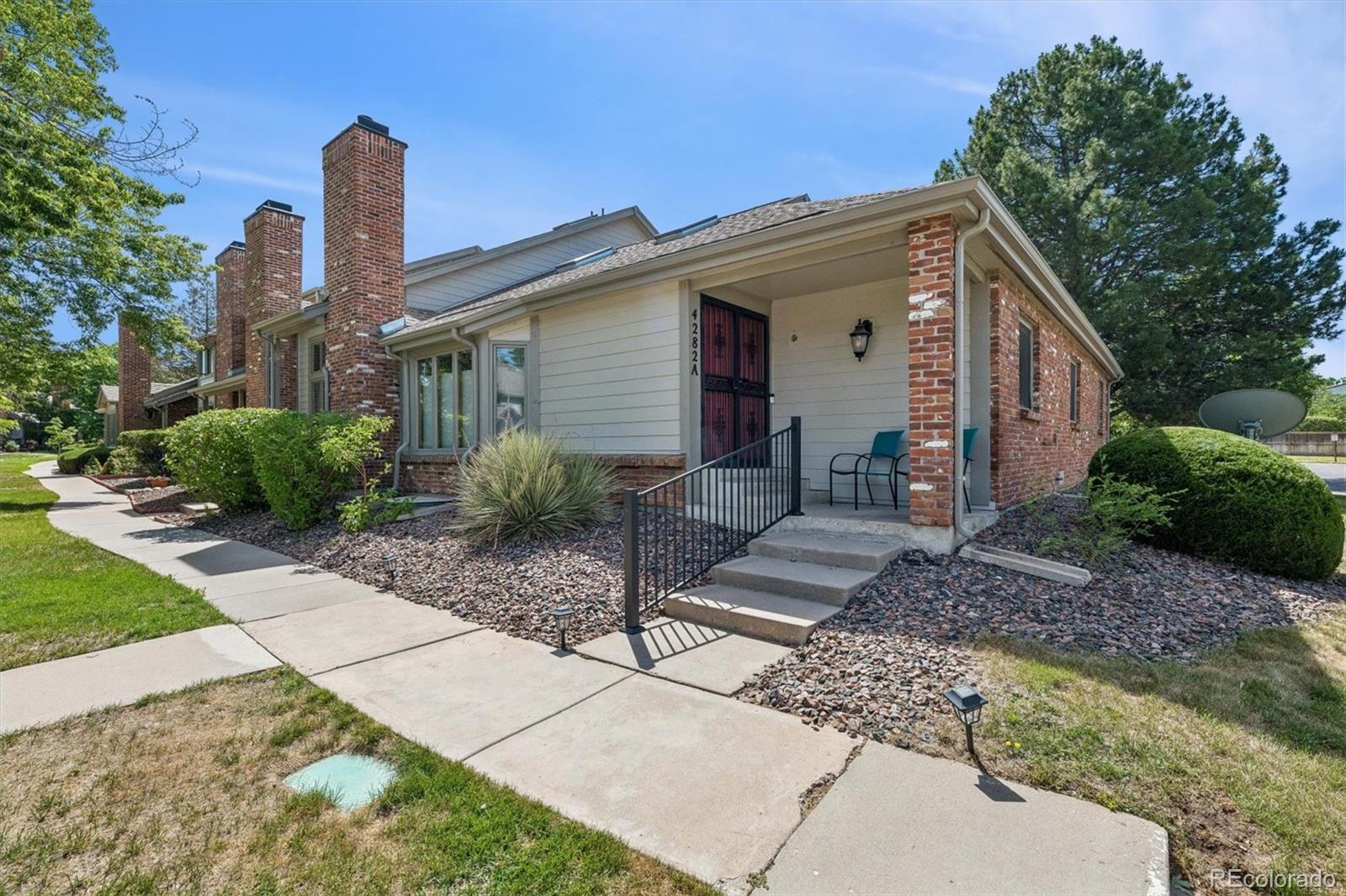 Summit Park Aurora Condo / Townhome | MLS #: 35852314282 S Fairplay Circle A, Aurora Beds: 3 Baths: 2 Price: $414,500