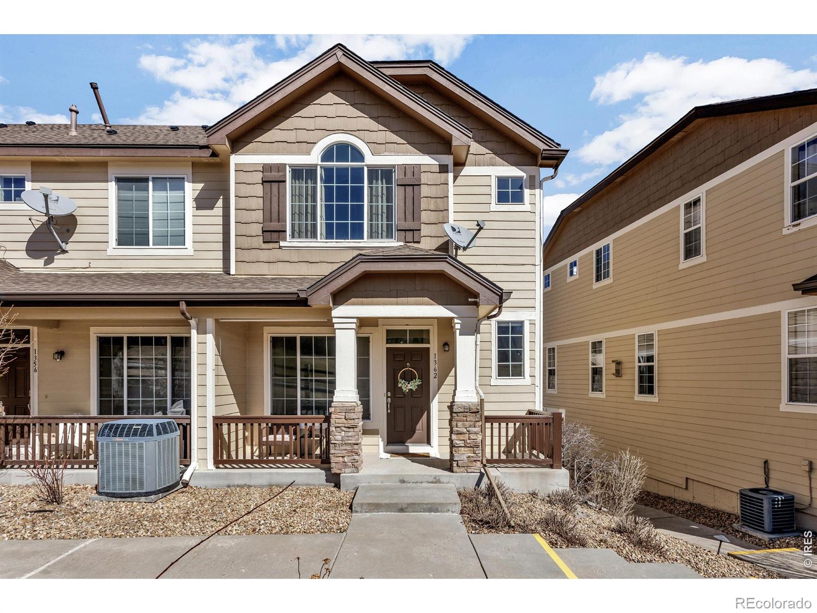  Castle Rock Home | MLS #: 45678910622751362  Royal Troon Drive, Castle Rock Beds: 3 Baths: 3 Price: $459,900