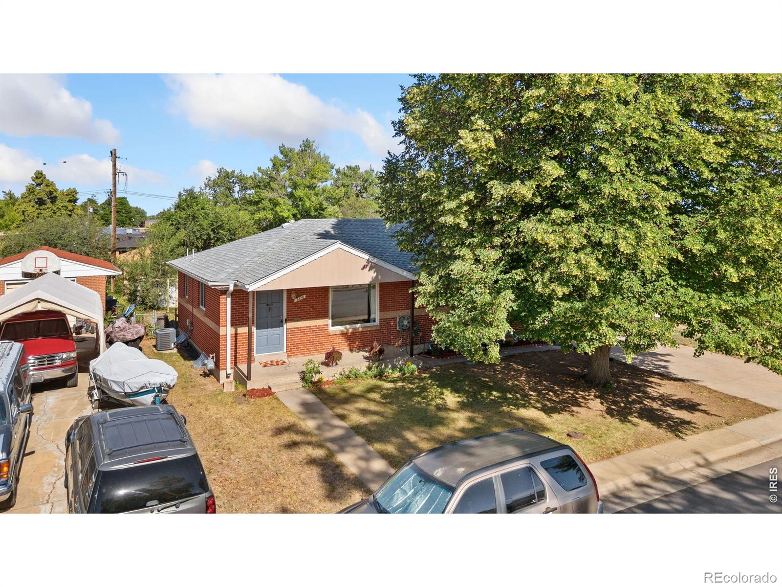  Denver Home | MLS #: 45678910623357270  Avrum Drive, Denver Beds: 3 Baths: 2 Price: $479,000