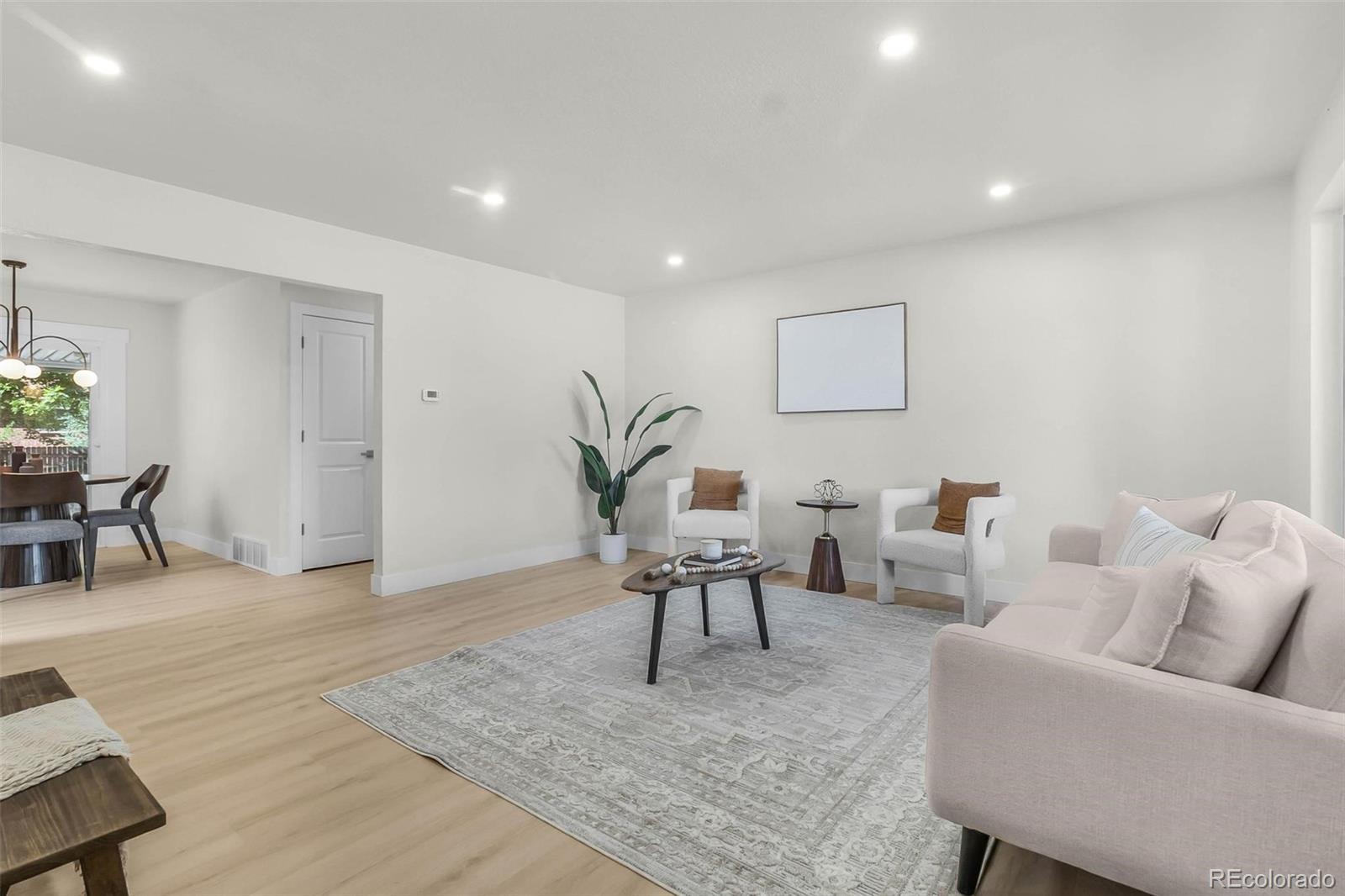 Cloverdale Lakewood Home | MLS #: 16020861115 S Harlan Street, Lakewood Beds: 5 Baths: 3 Price: $599,000