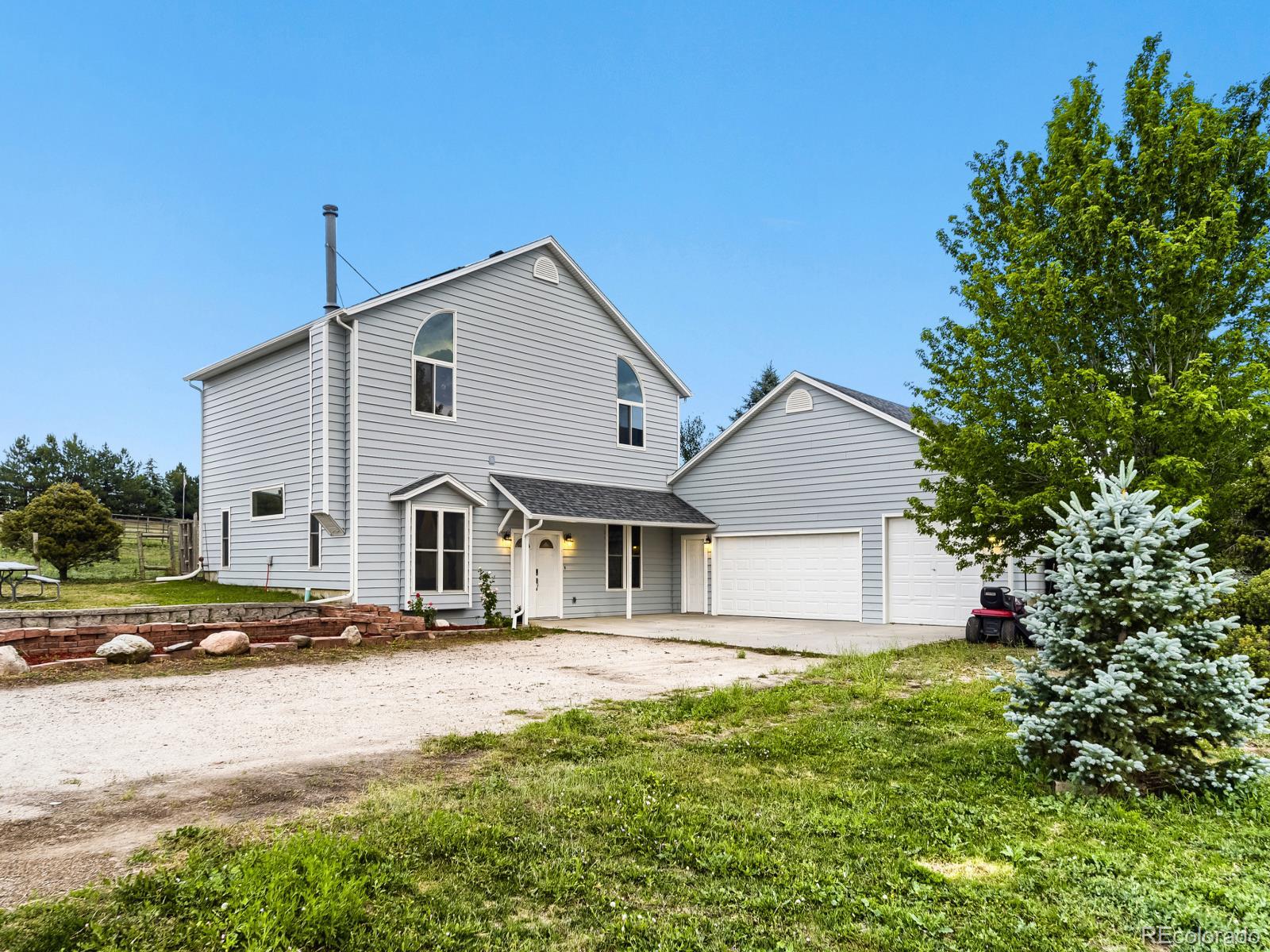  Elizabeth Home | MLS #: 68062588370  Midsummer Lane, Elizabeth Beds: 3 Baths: 3 Price: $689,000