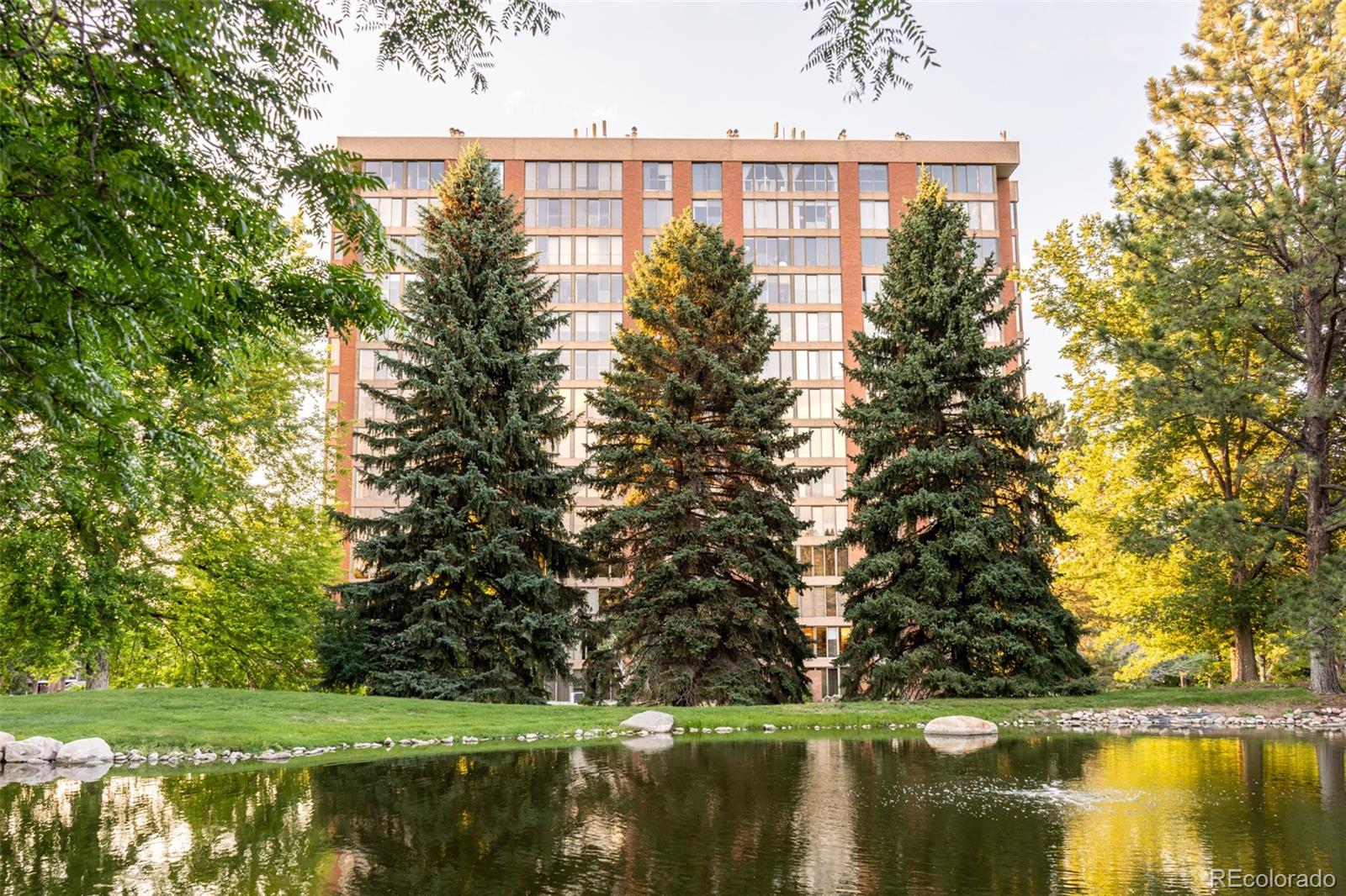 Waterford Englewood Condo / Townhome | MLS #: 23374971900 E Girard Place 406, Englewood Beds: 1 Baths: 1 Price: $397,000