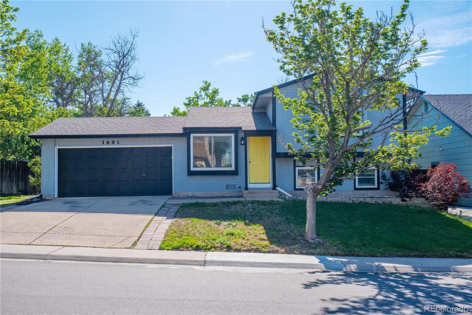 aurora&nbsp; House Search Picture