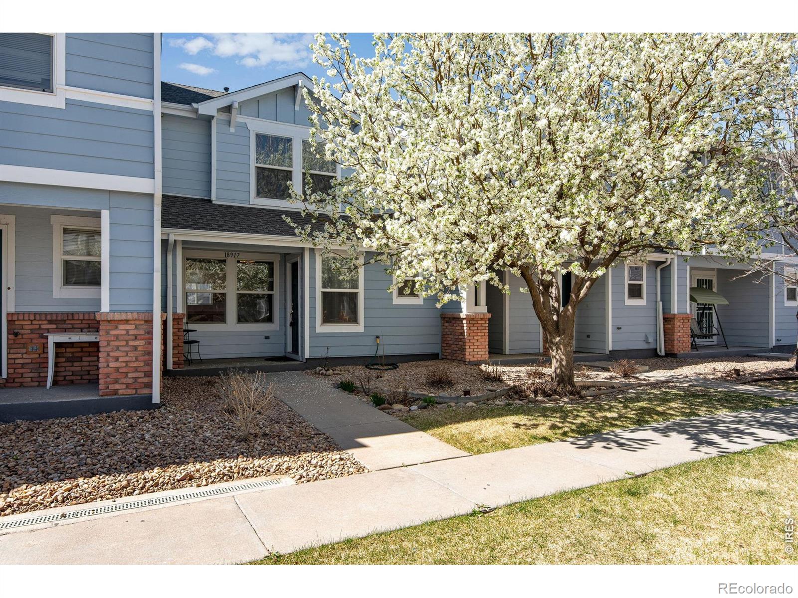  Denver Home | MLS #: 456789106258018917 E 57th Place, Denver Beds: 3 Baths: 3 Price: $369,895