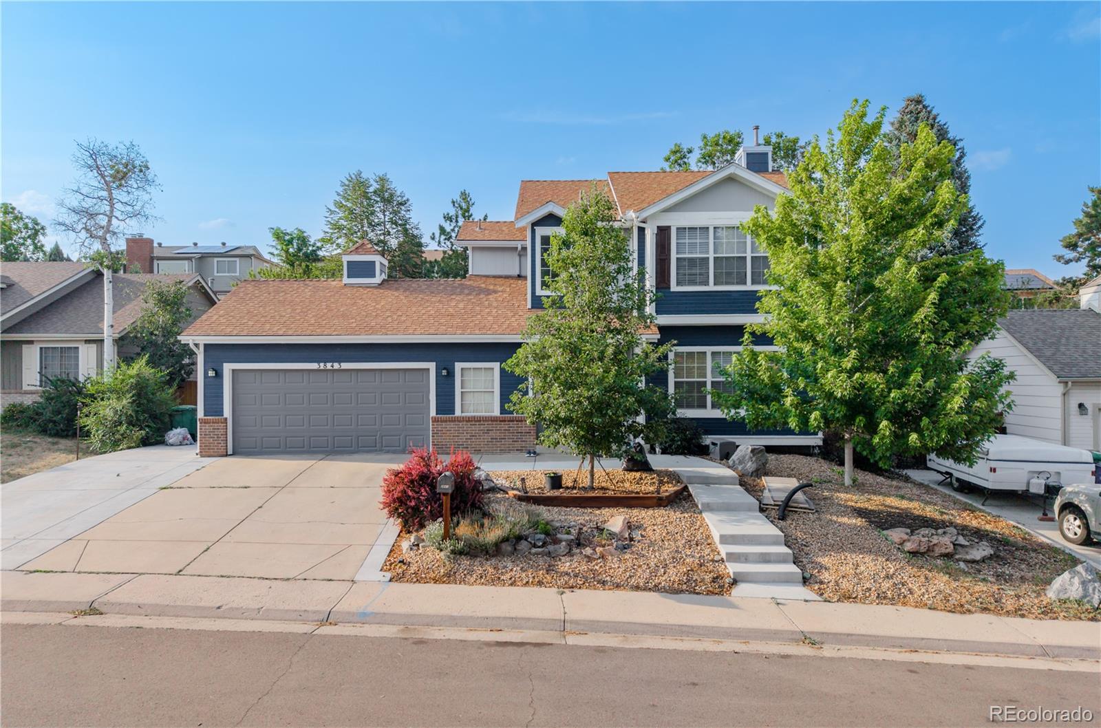 Bow Mar Heights Denver Home | MLS #: 37519653843 W Temple Place, Denver Beds: 3 Baths: 3 Price: $599,990