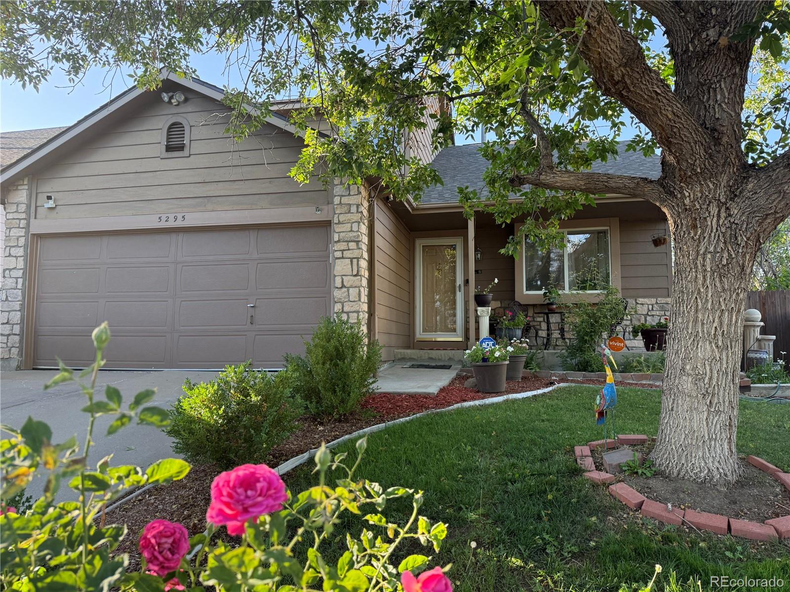 Concord Thornton Home | MLS #: 83859075295 E 123rd Avenue, Thornton Beds: 5 Baths: 4 Price: $529,900