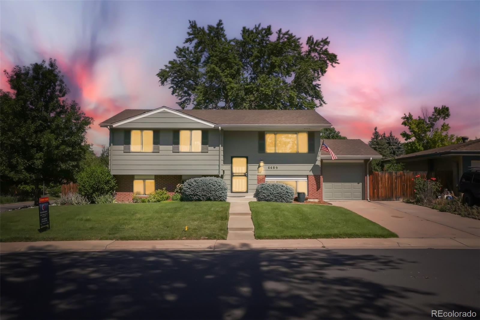  Littleton Home | MLS #: 21782216689 S Delaware Street, Littleton Beds: 4 Baths: 2 Price: $600,000