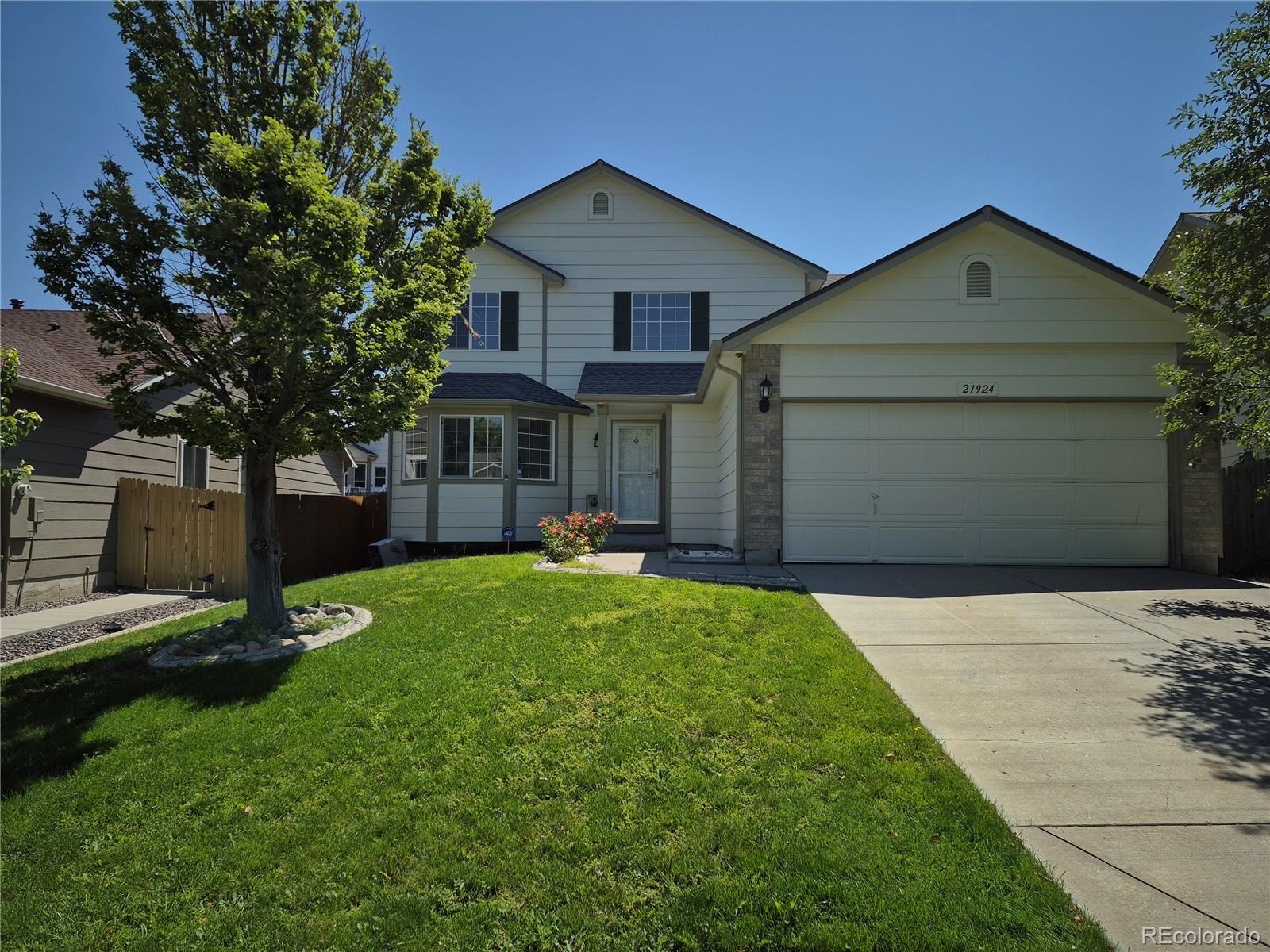 21924 E Lake Avenue, aurora&nbsp; House Search MLS Picture