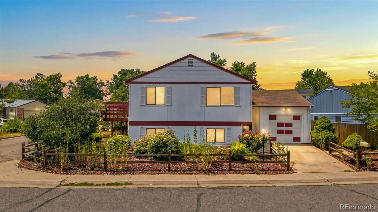 aurora&nbsp; House Search Picture