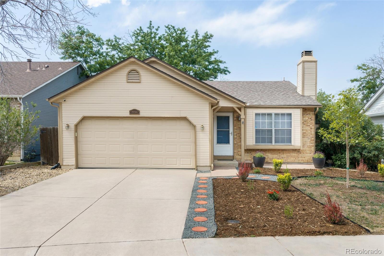 aurora&nbsp; House Search Picture