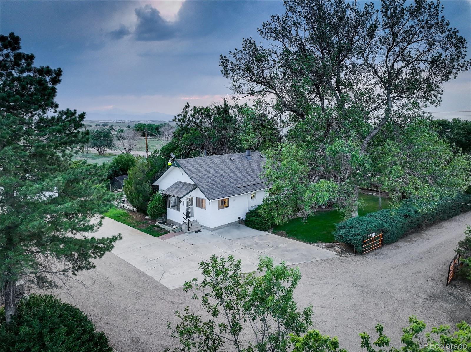  Brighton Home | MLS #: 93802937900 E 168th Avenue, Brighton Beds: 3 Baths: 1 Price: $969,000