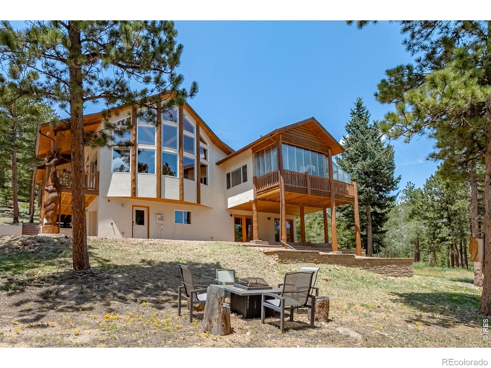  Lyons Home | MLS #: 4567891063047221  Rockledge Circle, Lyons Beds: 3 Baths: 3 Price: $1,000,000