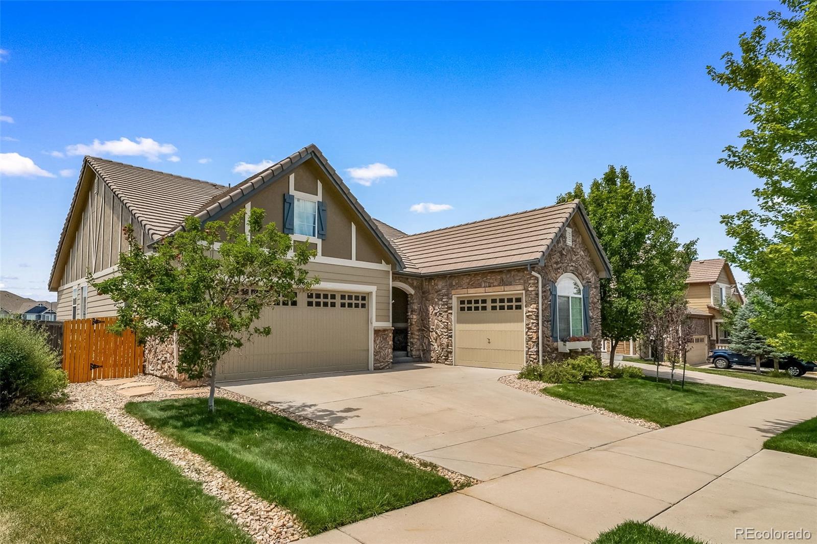 aurora&nbsp; House Search Picture