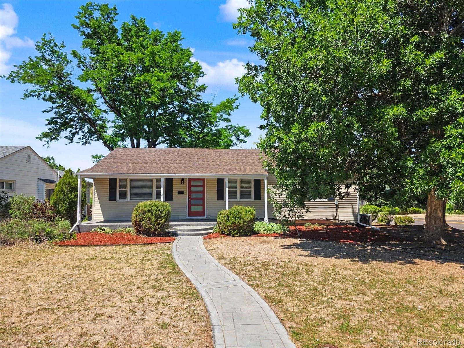  Denver Home | MLS #: 45435431701 S Eudora Street, Denver Beds: 5 Baths: 2 Price: $572,000