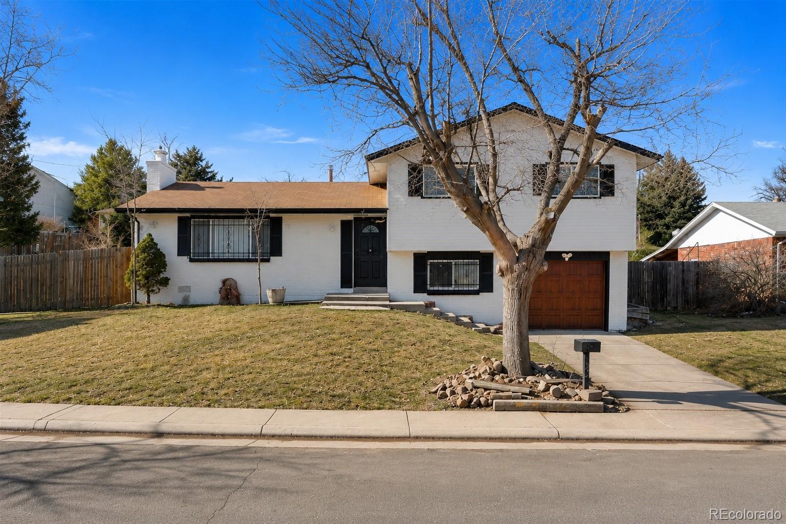 aurora&nbsp; House Search Picture