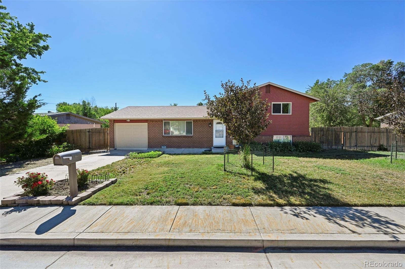 313  Cranbrook Circle, colorado springs&nbsp; House Search MLS Picture