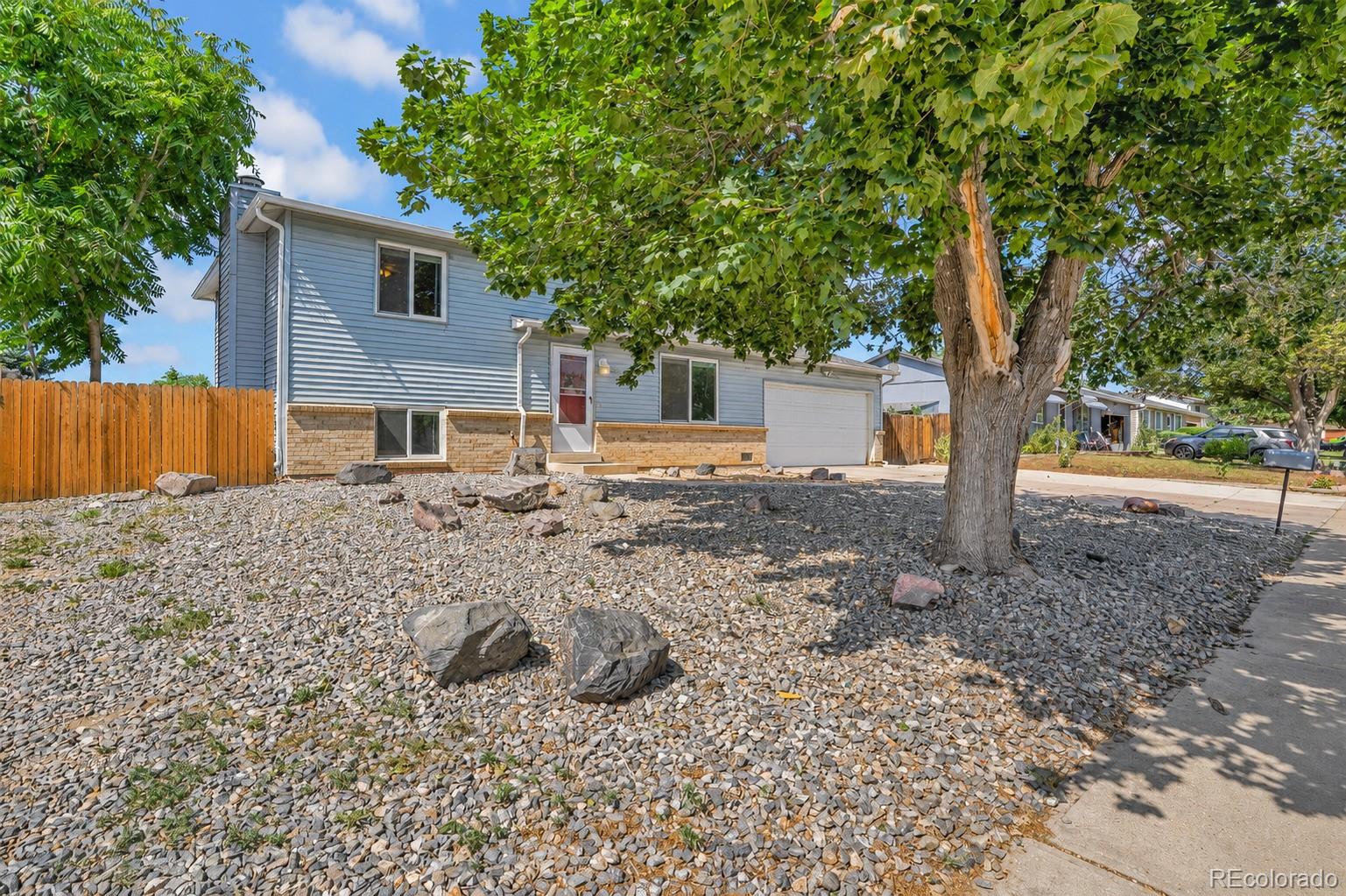 Meadowood Aurora Home | MLS #: 827938916219 E Linvale Avenue, Aurora Beds: 2 Baths: 2 Price: $437,000