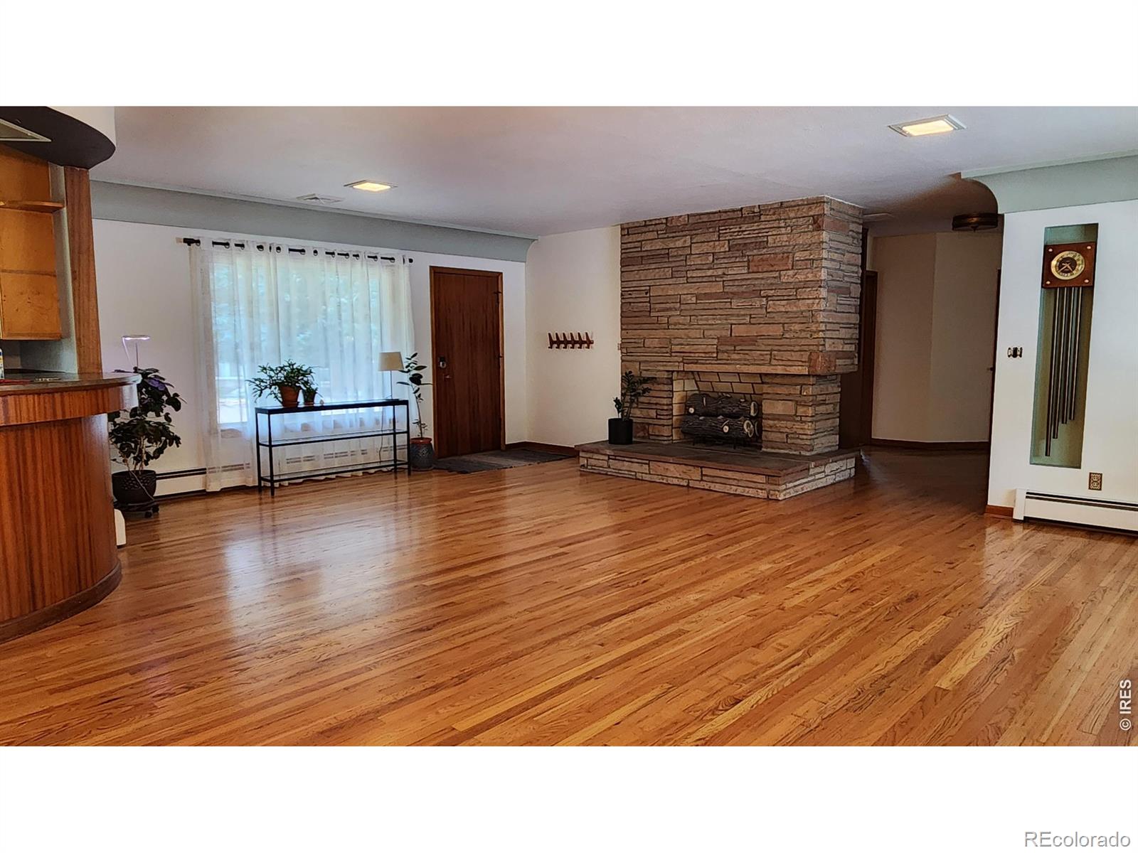 441 W 11th Street, loveland&nbsp; House Search MLS Picture