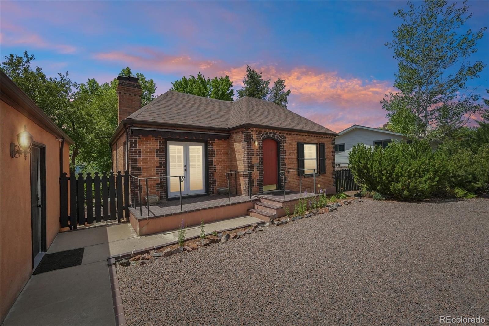 Meadowbrook Heights Littleton Home | MLS #: 34346047680 W Meadow Drive, Littleton Beds: 3 Baths: 2 Price: $699,000