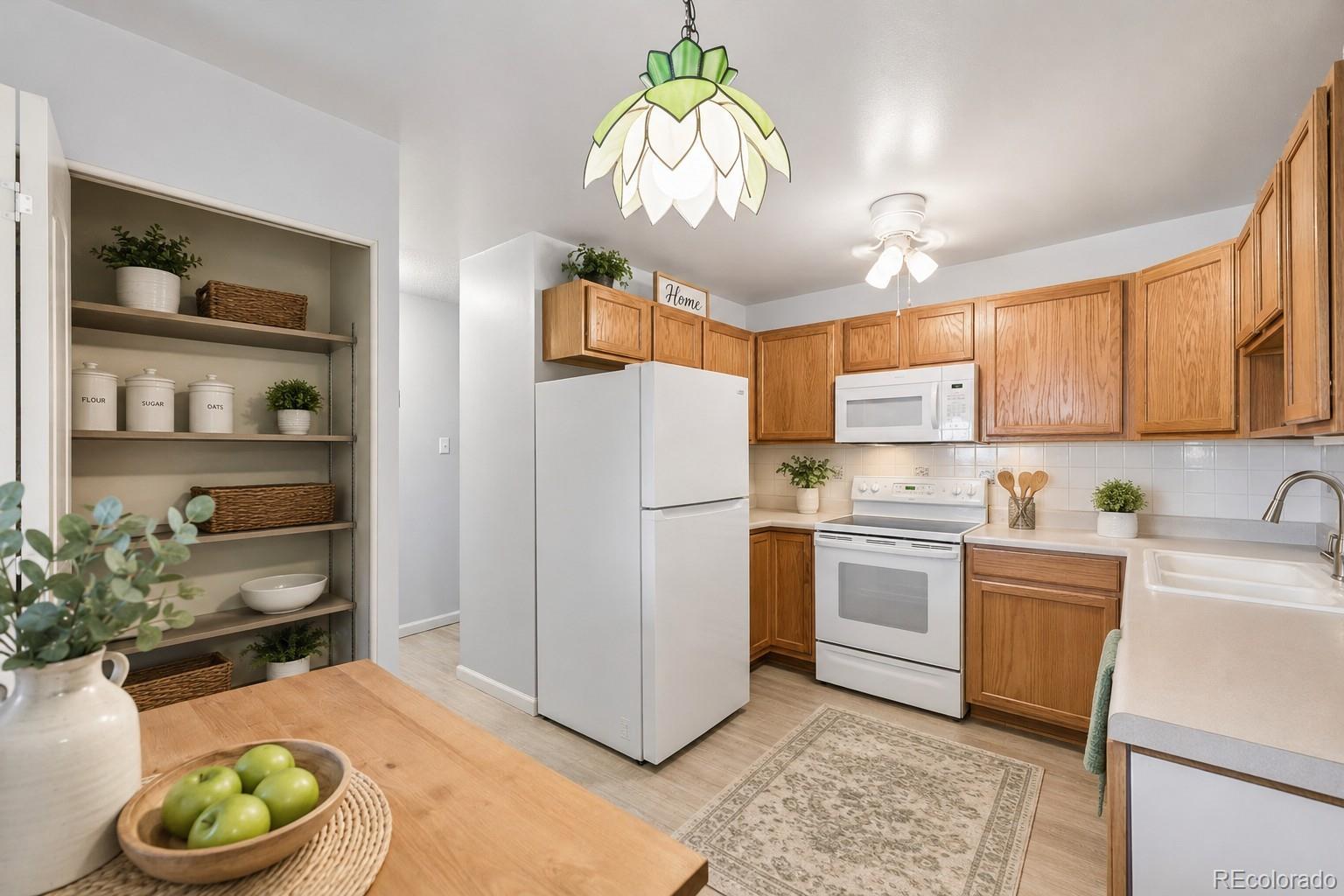 Dsw Denver Condo / Townhome | MLS #: 81484349335 E Center Avenue 2B, Denver Beds: 2 Baths: 1 Price: $212,000