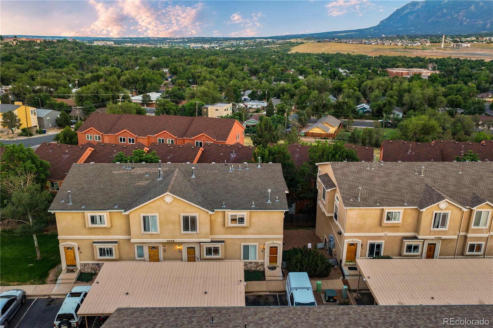 Madison Ridge Colorado Springs Condo / Townhome | MLS #: 78791621479  Madison Ridge Heights B, Colorado Springs Beds: 3 Baths: 2 Price: $290,000