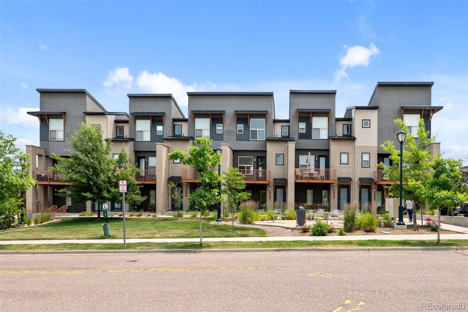 Ridgegate Lone Tree Home | MLS #: 471438910137  Belvedere Loop, Lone Tree Beds: 2 Baths: 3 Price: $585,000