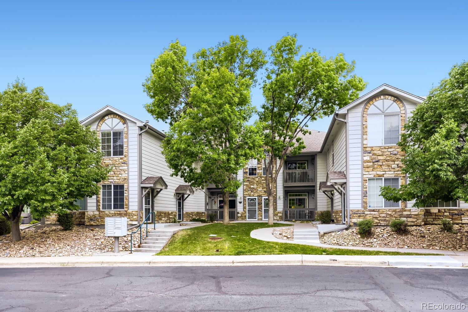 3272 E 103rd Drive, thornton&nbsp; House Search MLS Picture