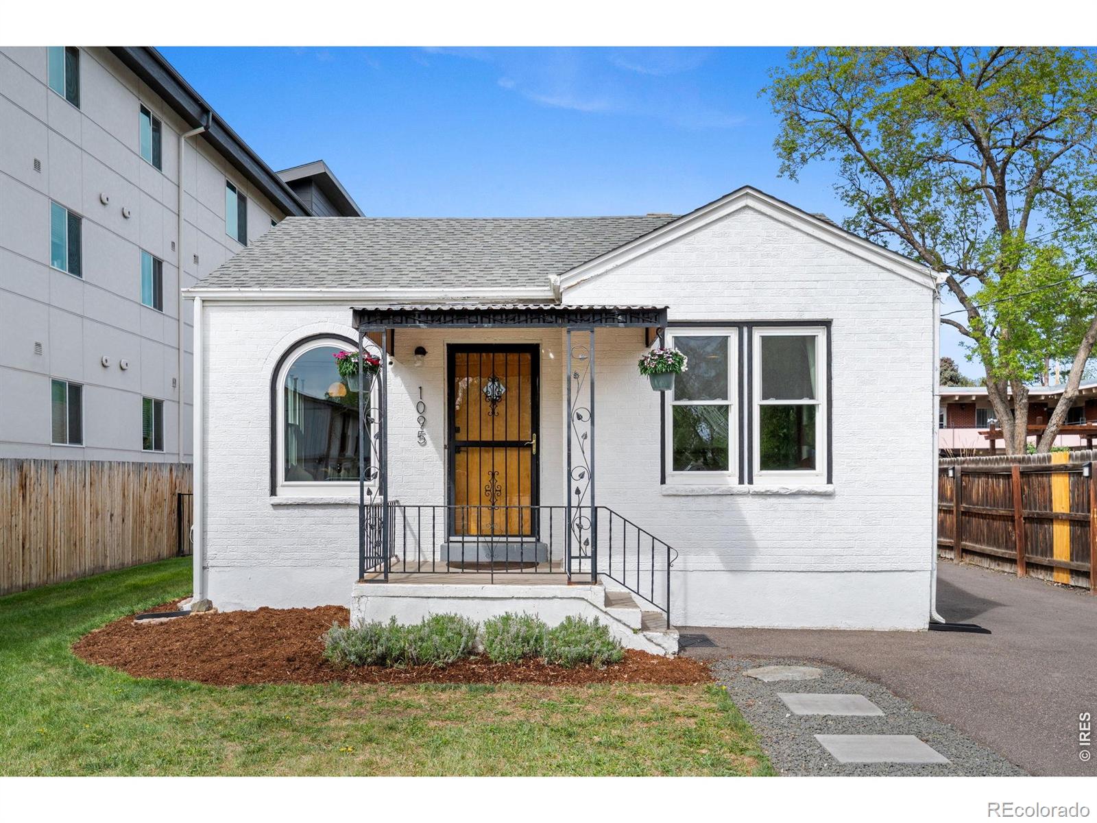 1095  Carr Street, lakewood&nbsp; House Search MLS Picture