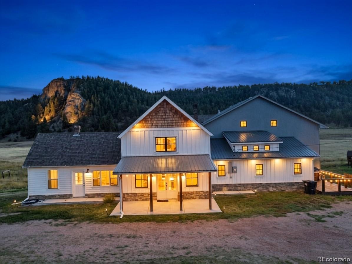  Florissant Home | MLS #: 98556621636  Lakemoor Drive, Florissant Beds: 4 Baths: 4 Price: $1,100,000