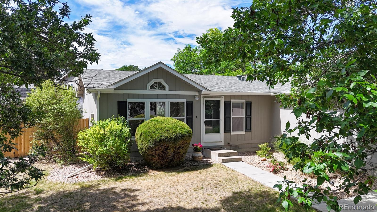  Centennial Home | MLS #: 50384185741 S Quemoy Circle, Centennial Beds: 3 Baths: 2 Price: $480,000