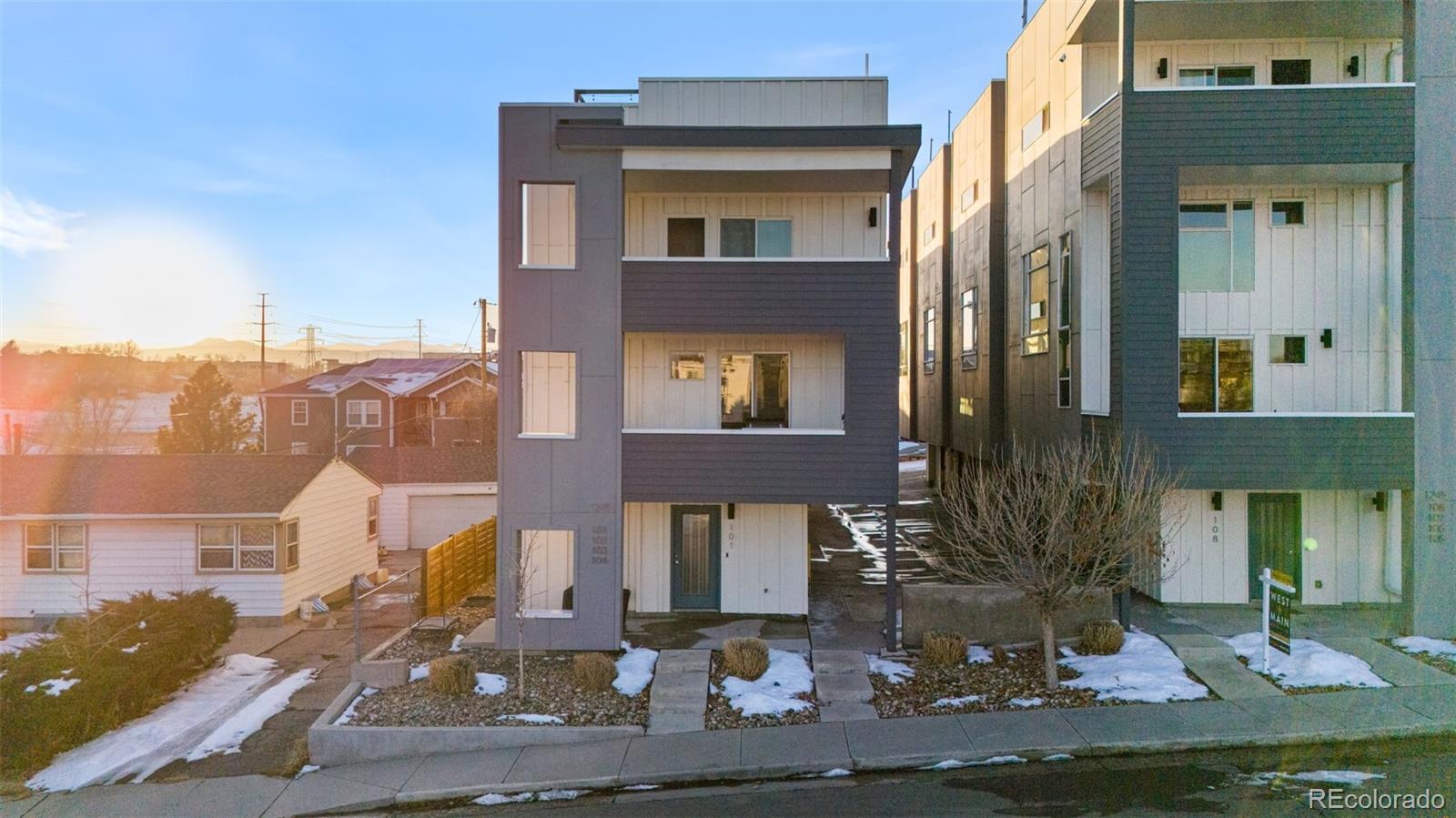 Cole Denver Home | MLS #: 70424181245 N Utica Street, Denver Beds: 2 Baths: 4 Price: $499,000
