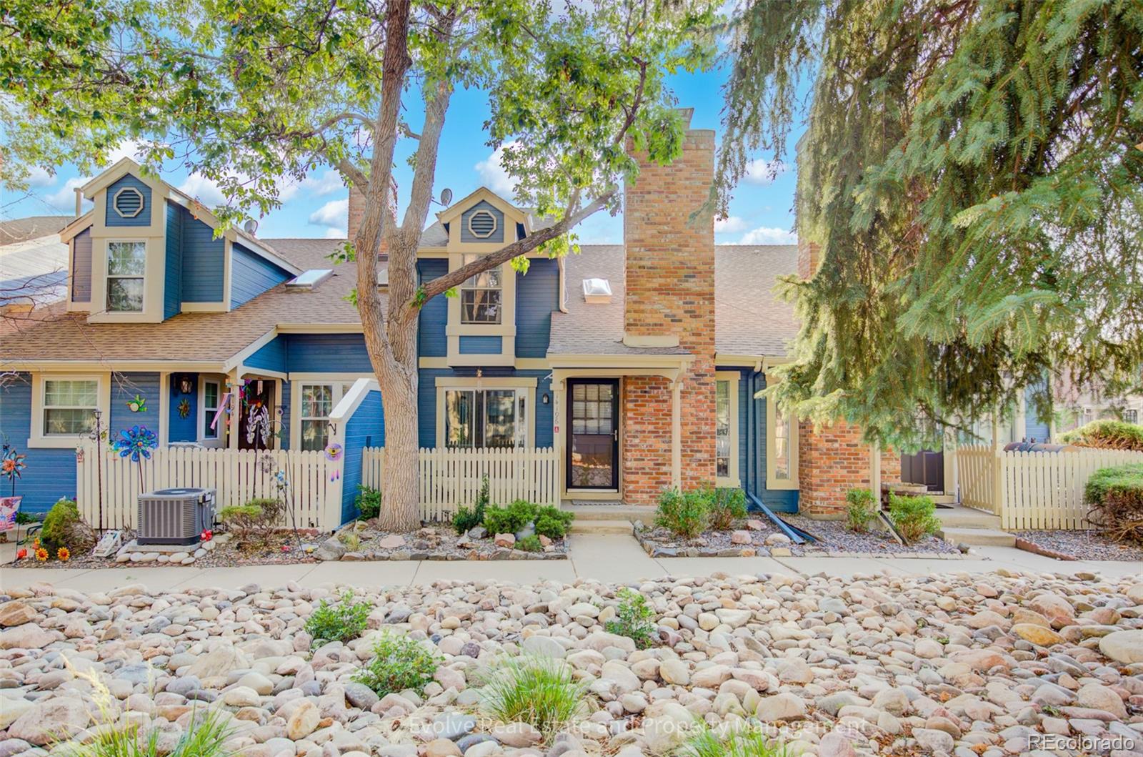 aurora&nbsp; House Search Picture