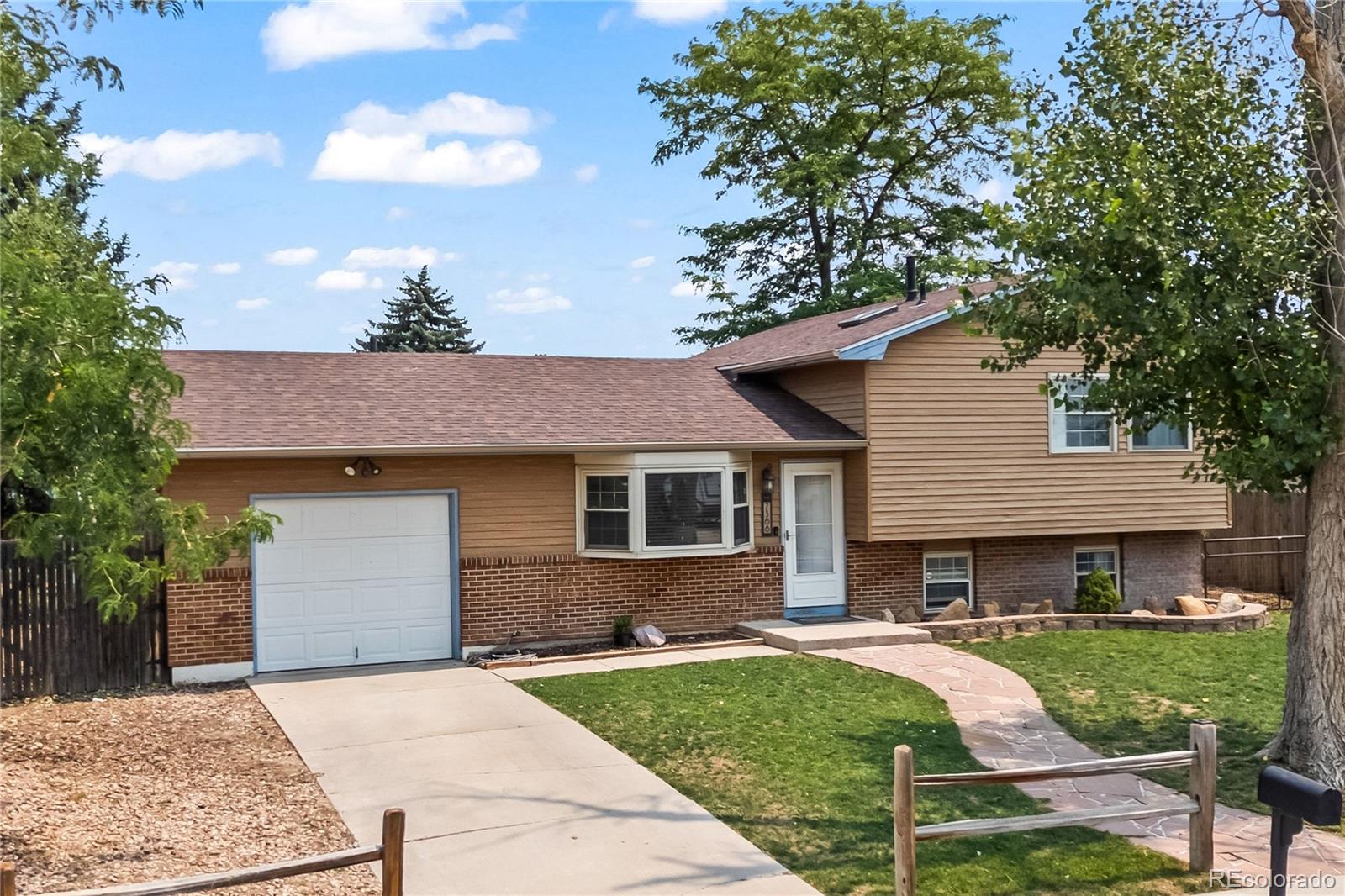 7368  Colonial Drive, fountain&nbsp; House Search MLS Picture