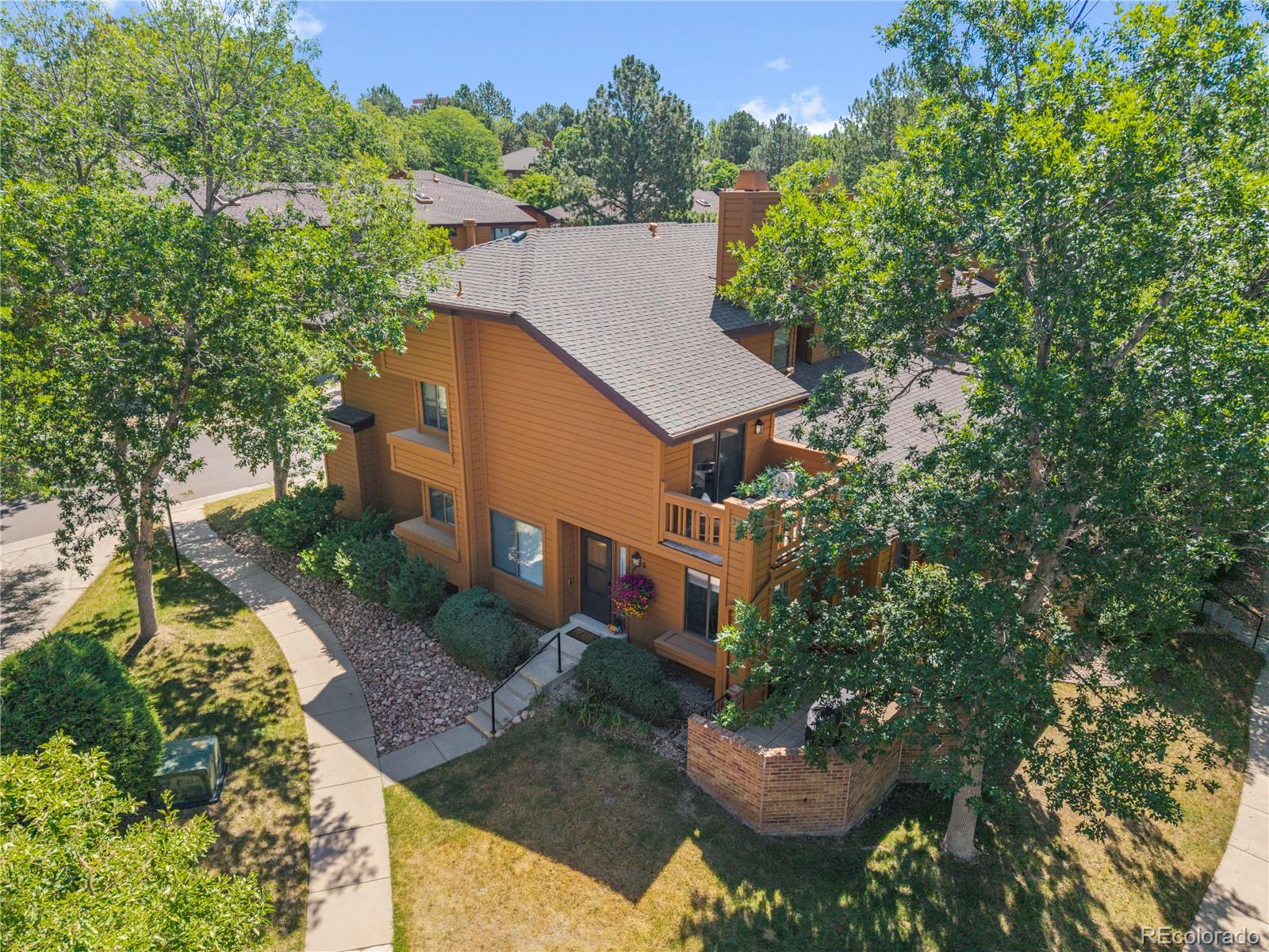 Wind Stream Denver Condo / Townhome | MLS #: 26662319400 E Iliff Avenue 281, Denver Beds: 3 Baths: 4 Price: $489,000