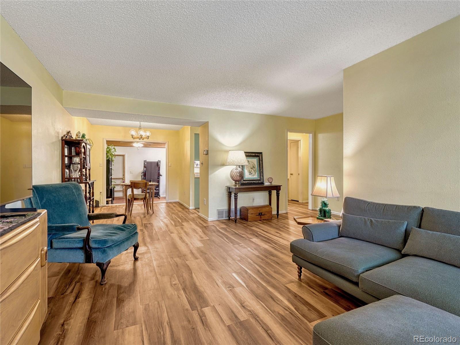 2005  Sussex Lane, colorado springs&nbsp; House Search MLS Picture