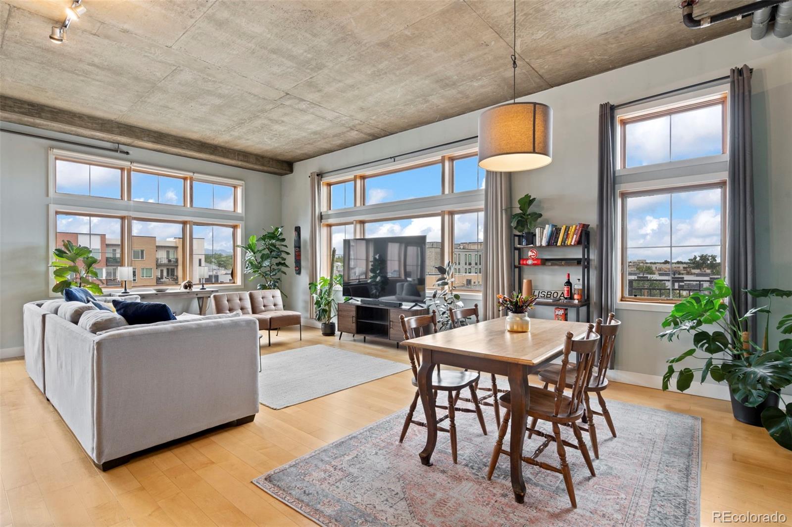 Lohi Denver Condo / Townhome | MLS #: 68613091925 W 32nd Avenue 504, Denver Beds: 2 Baths: 2 Price: $825,000