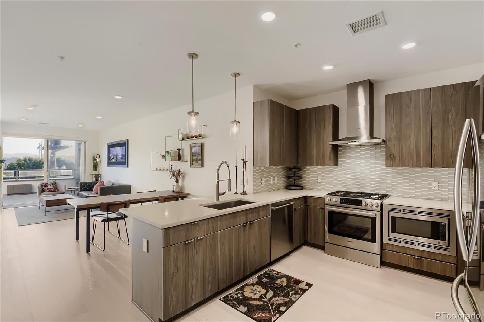 Platte Denver Condo / Townhome | MLS #: 85815231616 S Broadway  202, Denver Beds: 2 Baths: 2 Price: $450,000