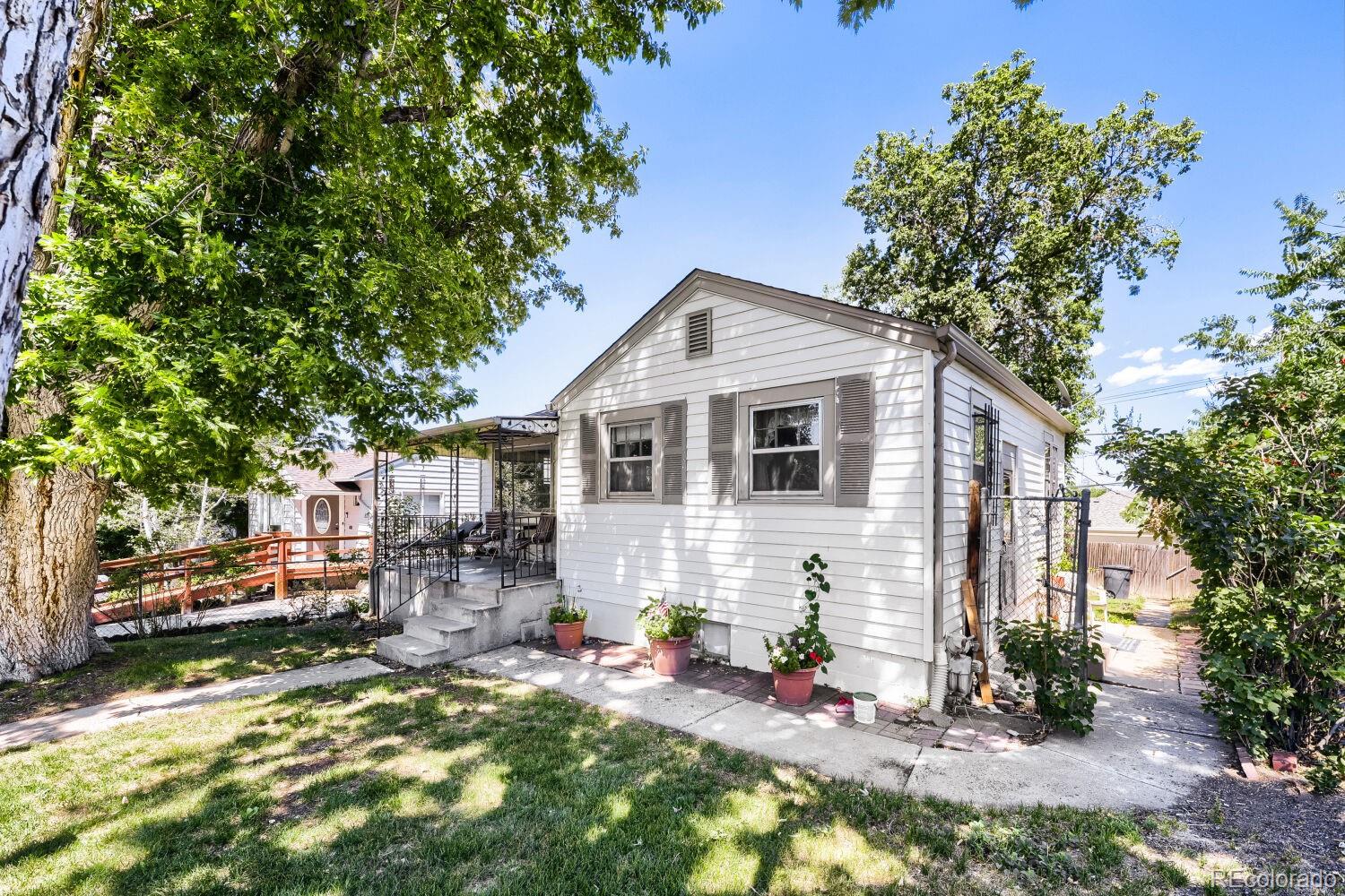 Villa Park Denver Home | MLS #: 9258705830  Julian Street, Denver Beds: 3 Baths: 2 Price: $457,000
