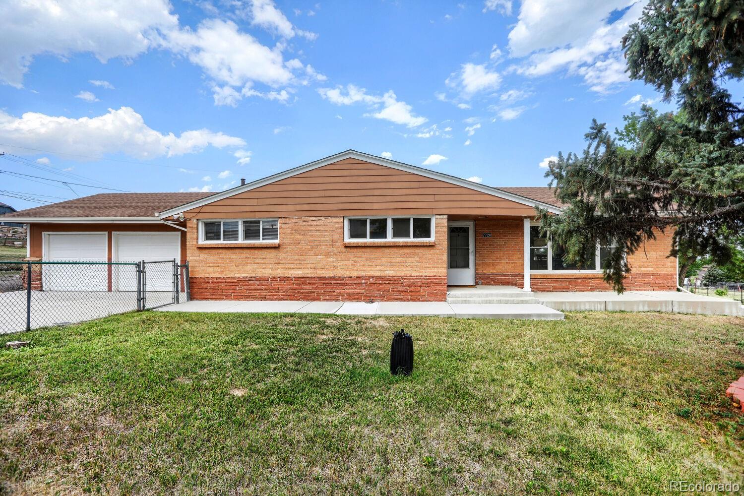 Fairview Heights Littleton Home | MLS #: 63929157720 S Everett Street, Littleton Beds: 3 Baths: 3 Price: $625,000