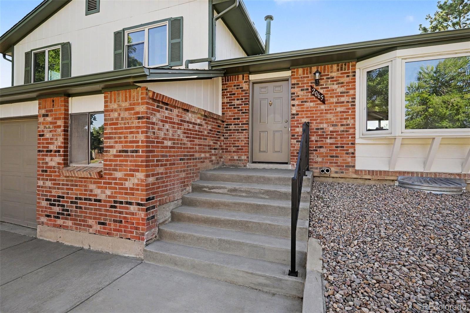 2065 S Rifle Street, aurora&nbsp; House Search MLS Picture