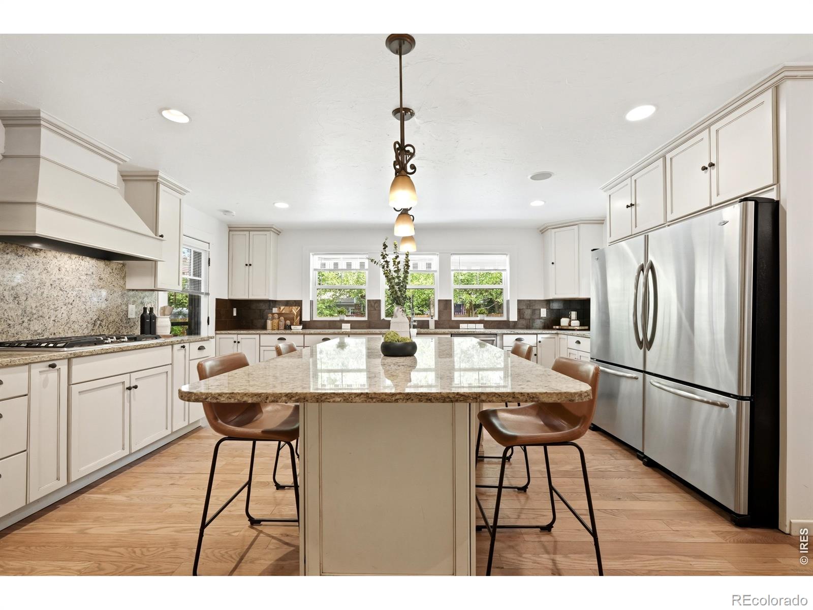  Greenwood Village Home | MLS #: 45678910641255000 S Chester Street, Greenwood Village Beds: 4 Baths: 3 Price: $950,000
