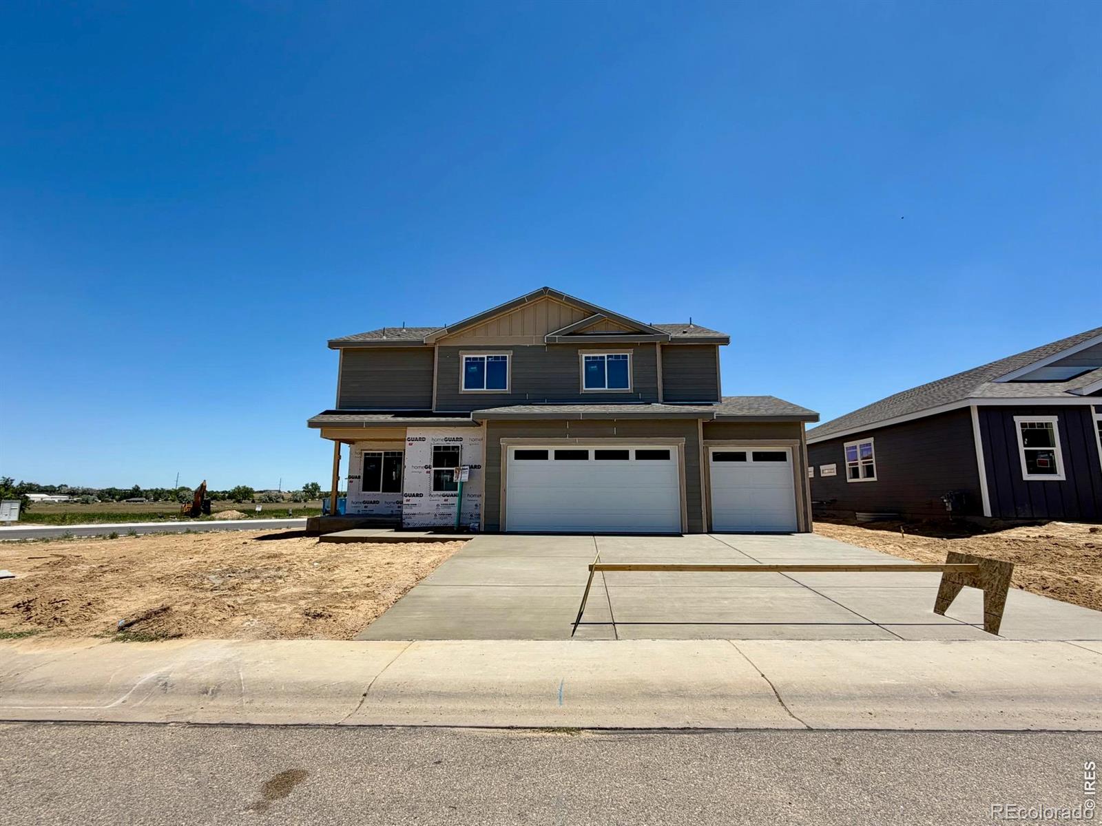  Frederick Home | MLS #: 45678910641299050  Harlequin Circle, Frederick Beds: 3 Baths: 3 Price: $695,000