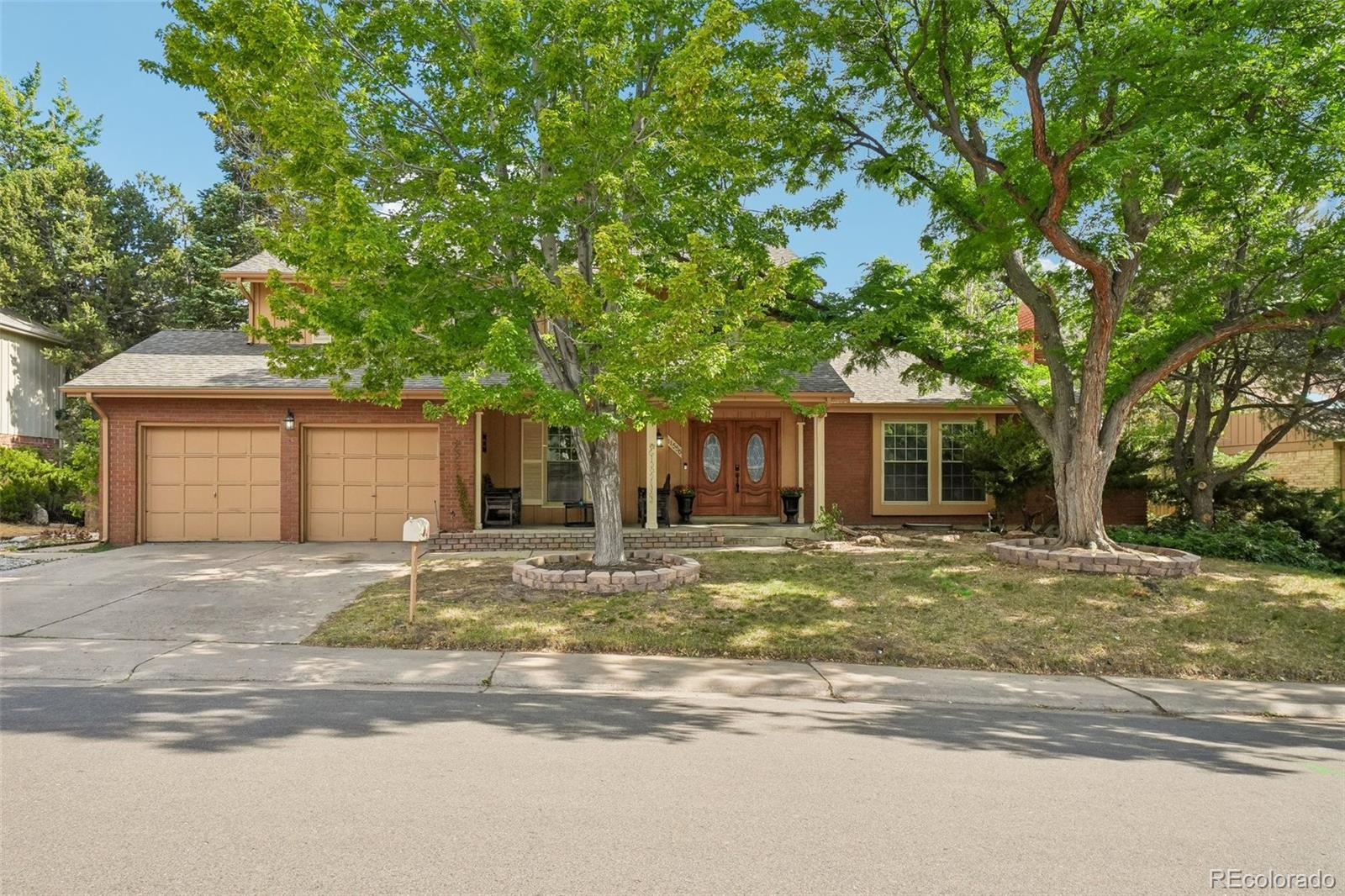 Dam West Aurora Home | MLS #: 458829311556 E Amherst Circle, Aurora Beds: 5 Baths: 3 Price: $650,000
