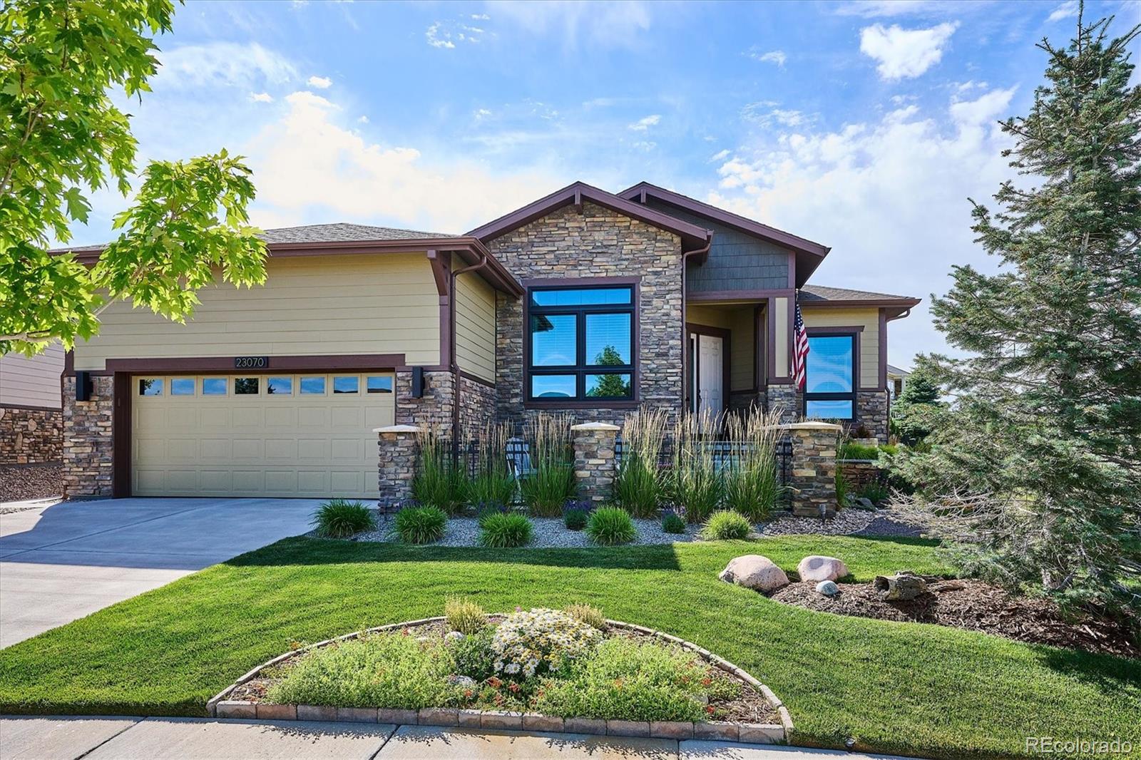 Inspiration Aurora Home | MLS #: 808777223070 E Del Norte Circle, Aurora Beds: 2 Baths: 2 Price: $900,000