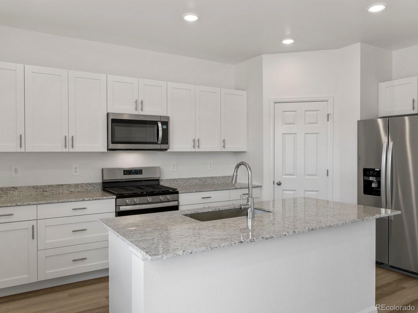 Buffalo Highlands Commerce City Home | MLS #: 328984117617  E. 89th Way, Commerce City Beds: 3 Baths: 3 Price: $546,990