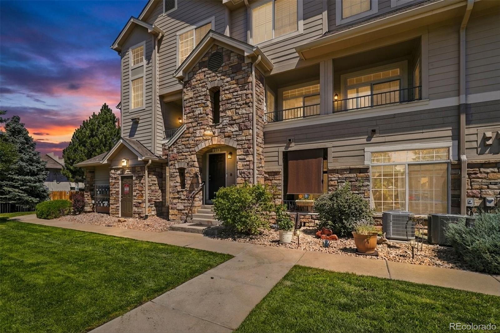 aurora&nbsp; House Search Picture