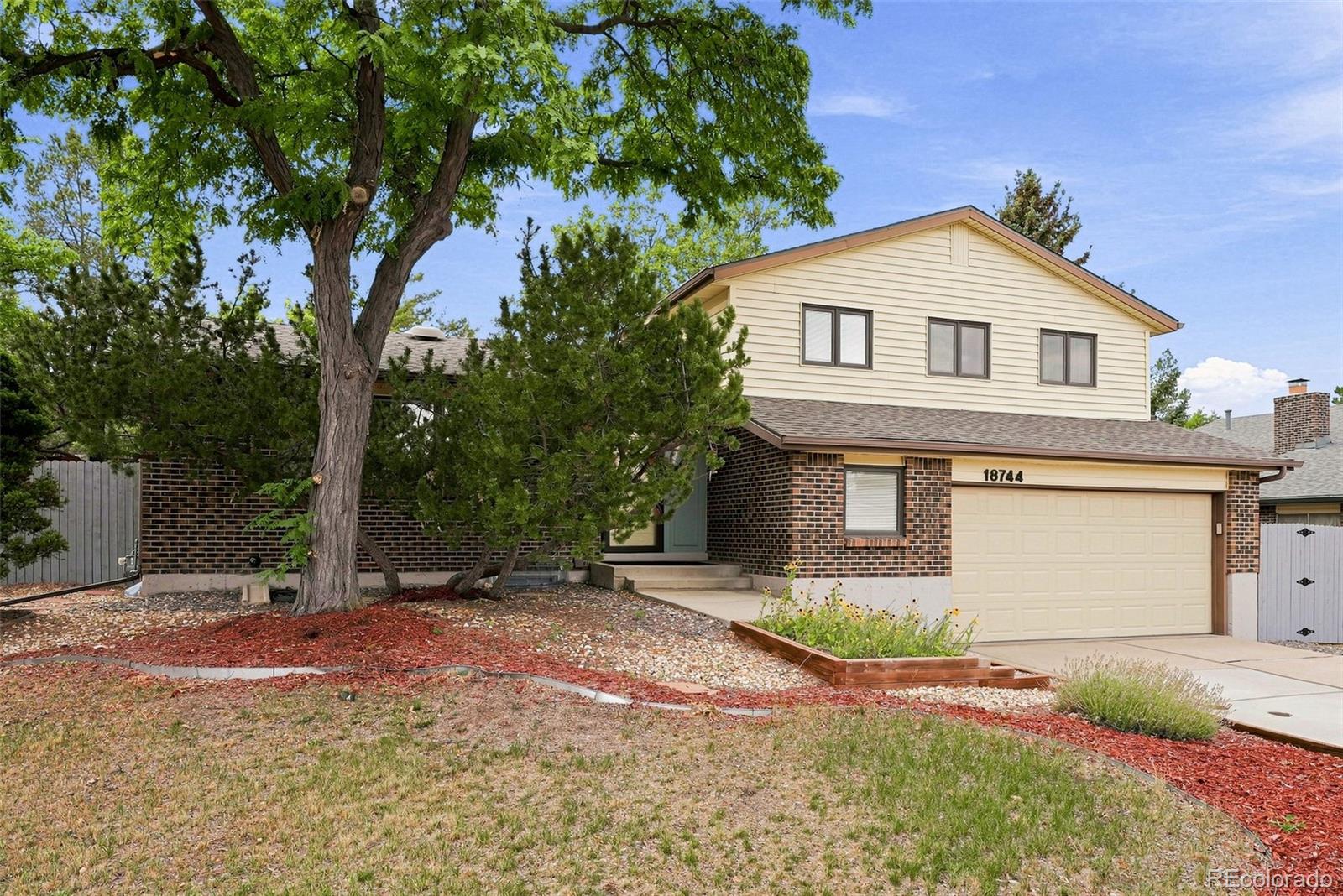 aurora&nbsp; House Search Picture